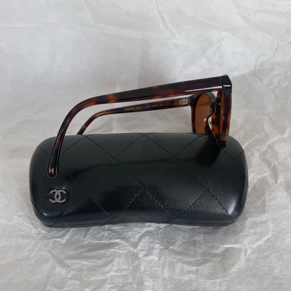 Chanel Sunglasses tortoise brown CC logo cat eye butterfly crest glasses + case